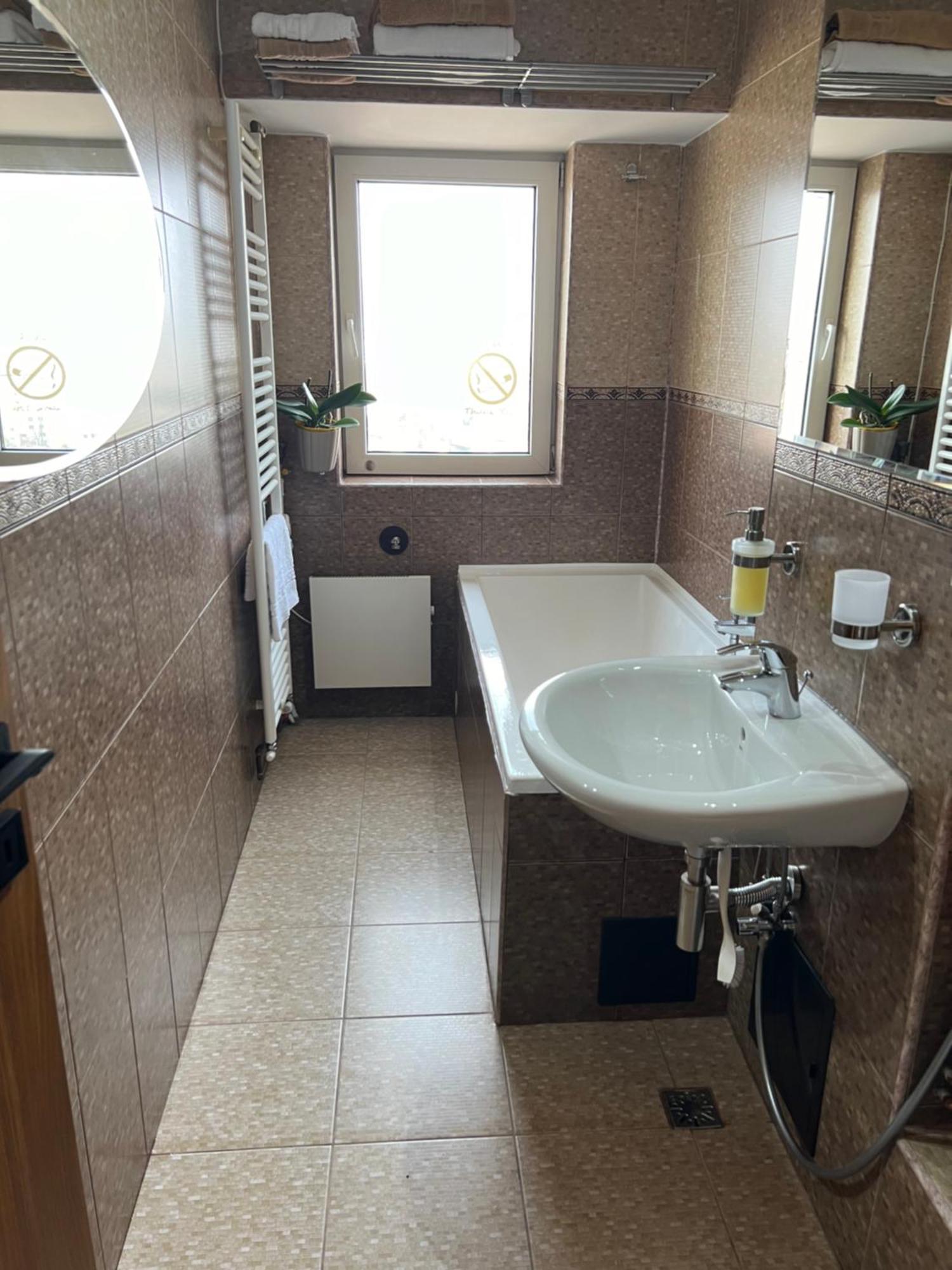 Casa S Piata Alba Iulia Apartment Bucharest Luaran gambar